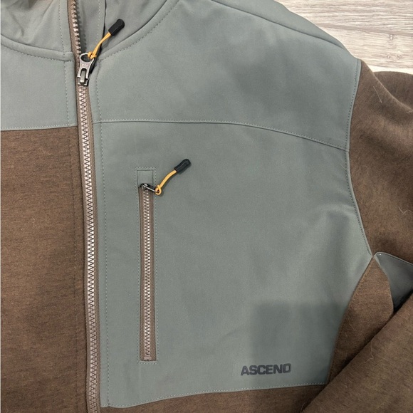 Ascend Men's Brown and Gray Performance Jacket - Picture 2 of 3